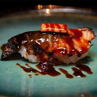 Nigiri Unagui Buri (1 Ud.)