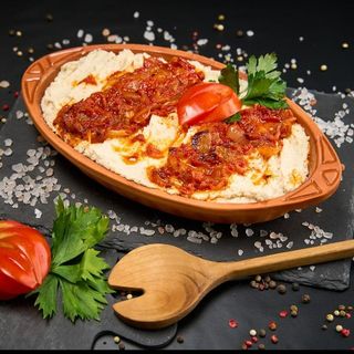 Fasole batuta cu ceapa caramelizata