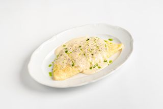 Омлет с соусом  качо пепе