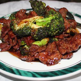 Ternera con brócolis    