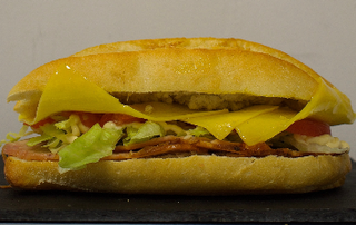 Bocadillo De Pollo Relleno