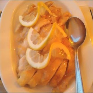 Pollo con salsa de limón