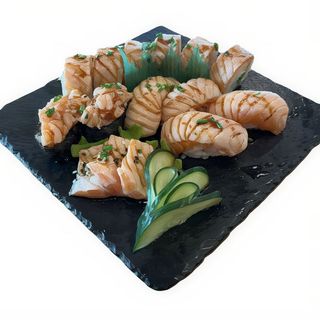 #1129- Salmão Tostado (15 peças)