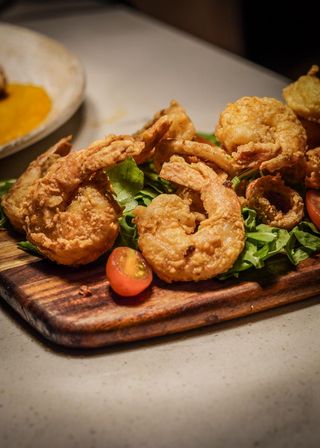 Tempura de Langostinos y Zucchini