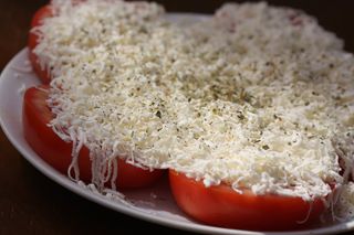 Салата Домати с чесън (400г)