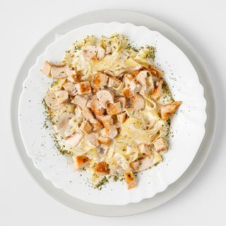 Bijeli rezanci s piletinom