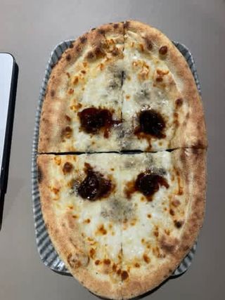 4 сыра с луковым мармеладом