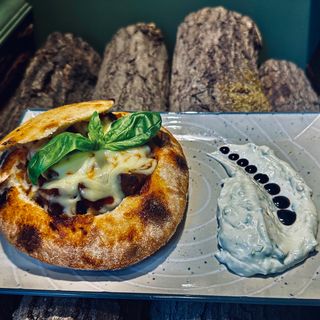 Kokkinisto de vită în pită 