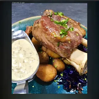 Ciolan de Porc asezonat (780 gr)