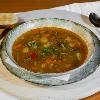 Ciorba taraneasca de vacuta