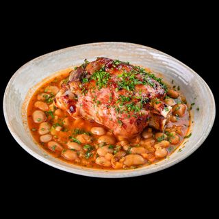 Ciolan de porc degresat cu fasole