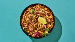 Noodles Teriyaki con Pollo