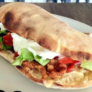 Sendvič tijesto piletina