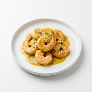 Скариди в къри сос (200г)