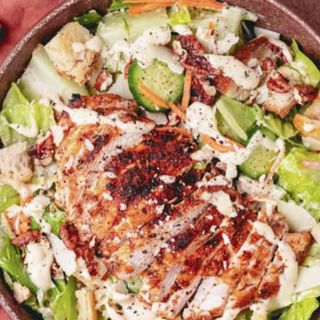 Ensalada césar con pollo