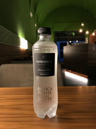Acqua frizzante 50 cl