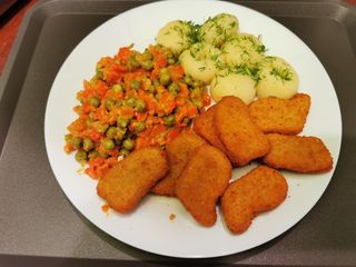 Zestaw obiadowy nugeets 8szt