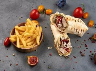 3 kebab, 3 cartofi free si 3 băutură la alegere