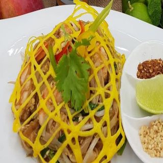 G1. PAD THAI
