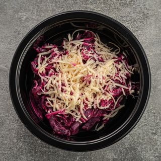 Свекольный салат с сыром