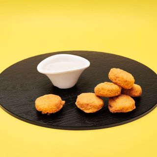 Falafels 4 pezzi con salsa yogurt  a parte