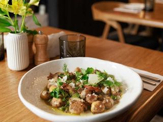 Gnocchi z szynką parmeńską