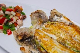 Dorada A La Espalda Con Salpicón De Marisco