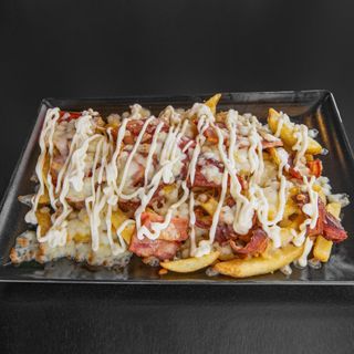 Patatas con bacon y queso 