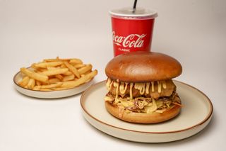 Комбо Бургер с хрустящей курочкой