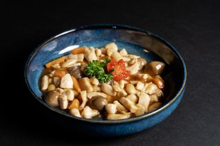 045. Menù tradizionale pollo mandorle