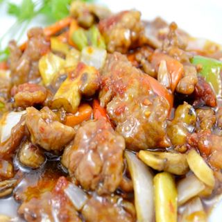 Ternera Con Salsa Picante