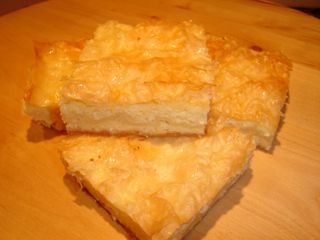 Placinta la tava cu branza