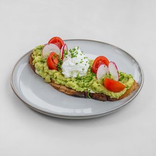 Poached Eggs Avo Toast (350г)