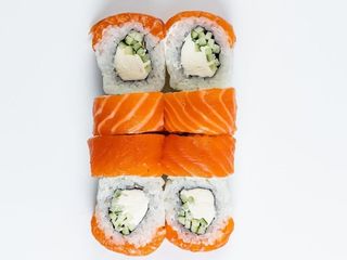 Філадельфія з копченим лососем 260/8шт (260g)