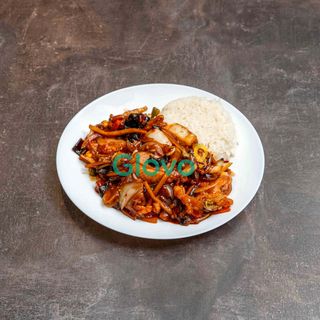 Kaczka z grzybami mun i bambusem