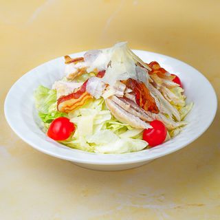 Caesar salata