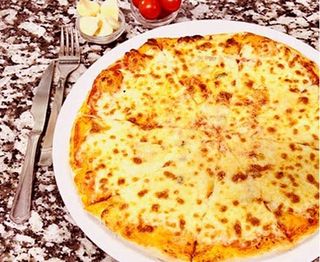 14. Pizza 4 Queijo