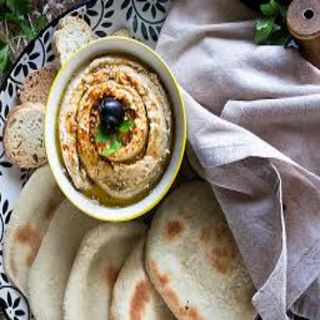 Hummus con pan pita