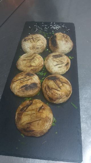 Ciuperci la gratar