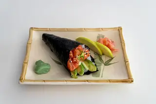N3 Temaki Salmon (1 Uds.)