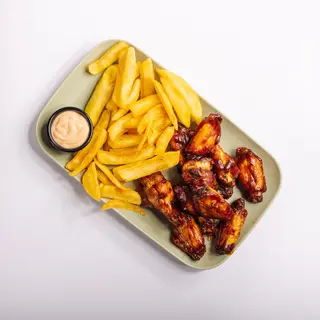 Buffalo wings s prilogom