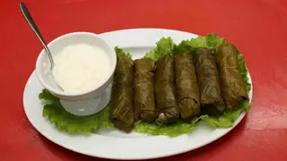 ტოლმა ვაზის ფოთოლით