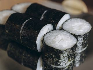 Макі з крем сиром (130g)