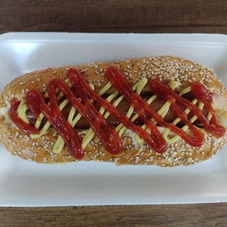 ჰოთ-დოგი ბეკონით