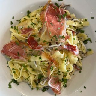 Tagliatelle Gulas E Ibérico