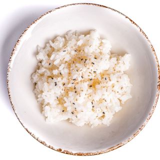 Riso bianco con sesamo