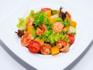 Салат з креветками (250г)