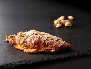 Croissant aux amandes