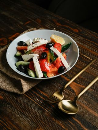 Греческий салат с сыром фета (472г)