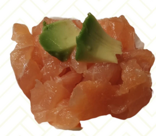56. Tartare di salmone e avocado